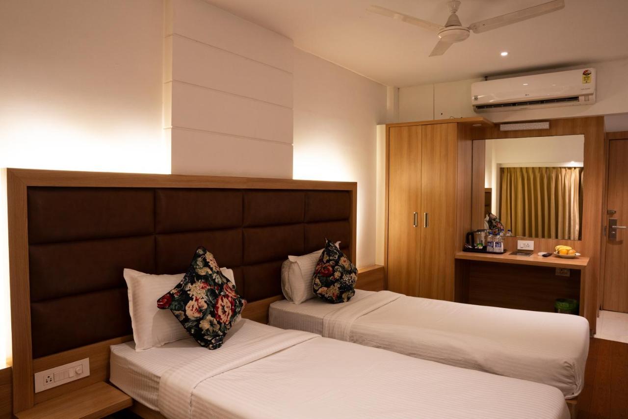 Gold Crest Business Hotel Navi Mumbai Luaran gambar