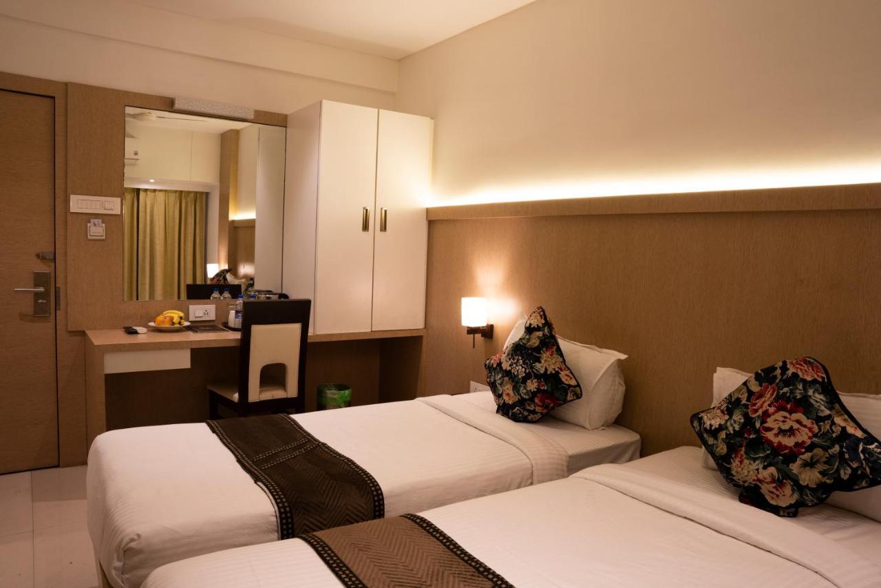 Gold Crest Business Hotel Navi Mumbai Luaran gambar